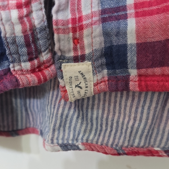 American Eagle Outfitters Button Down Shirt in Classic Plaid - Picture 4 of 4